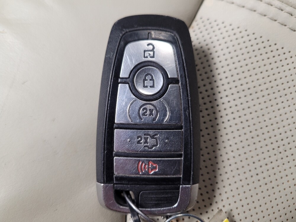 2018 Ford Fusion in Arlington, TX 76011 - 18088697 32