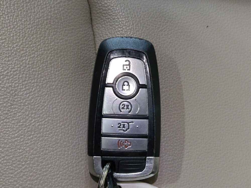 2020 Ford Explorer in Arlington, TX 76011 - 18088698 32