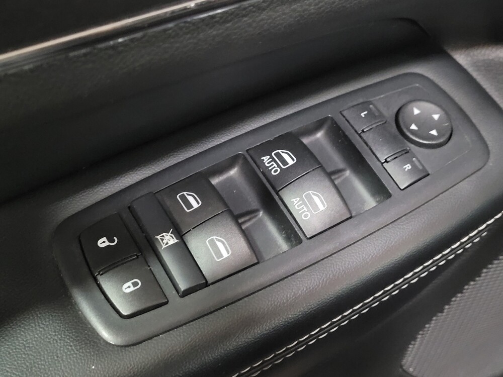 2017 Jeep Grand Cherokee in Plymouth Meeting, PA 19462 - 18088700 27