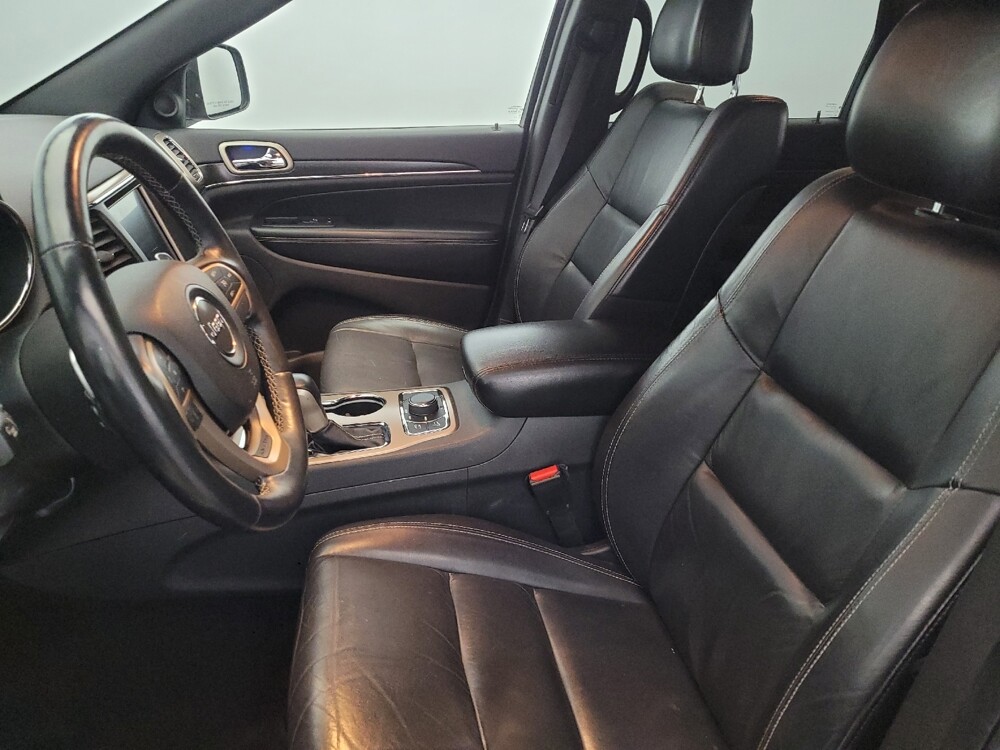 2017 Jeep Grand Cherokee in Plymouth Meeting, PA 19462 - 18088700 17