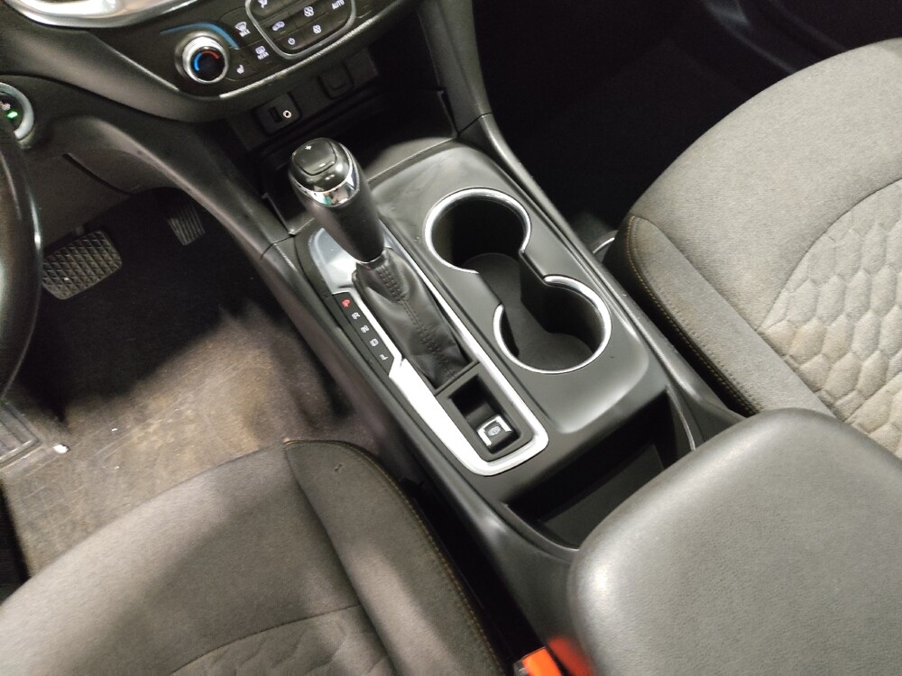 2018 Chevrolet Equinox in Columbus, OH 43228 - 18088722 26