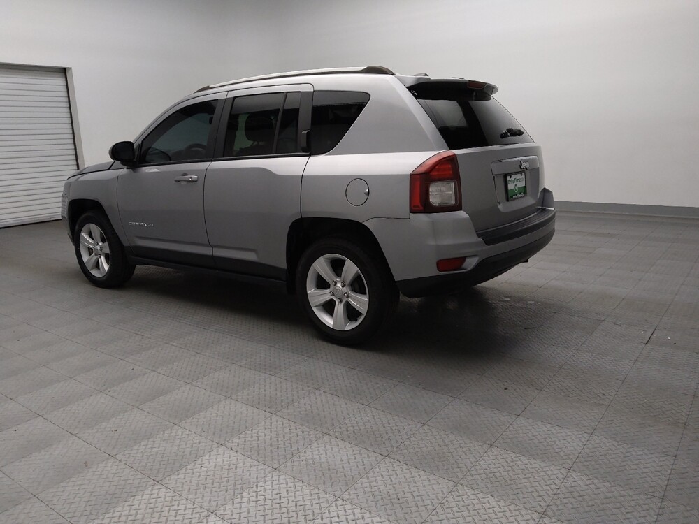 2017 Jeep Compass in Tulsa, OK 74145 - 18088731 5
