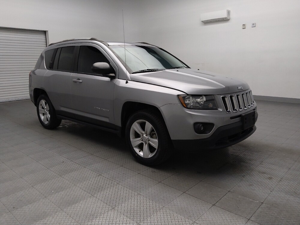 2017 Jeep Compass in Tulsa, OK 74145 - 18088731 13