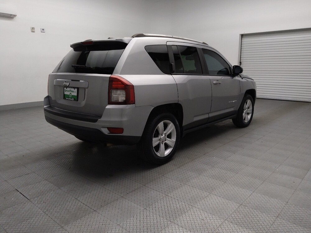 2017 Jeep Compass in Tulsa, OK 74145 - 18088731 9