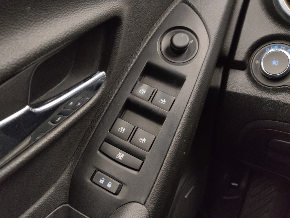 2016 Chevrolet Trax in St. Louis, MO 63136 - 18088732 27