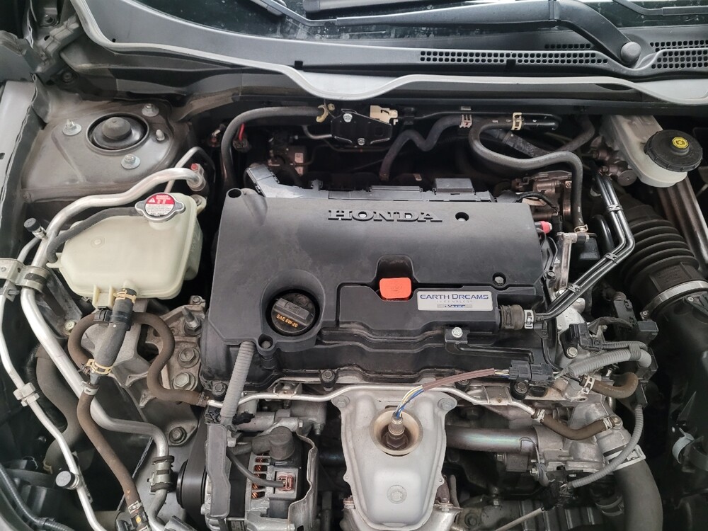 2018 Honda Civic in Montclair, CA 91763 - 18088734 30