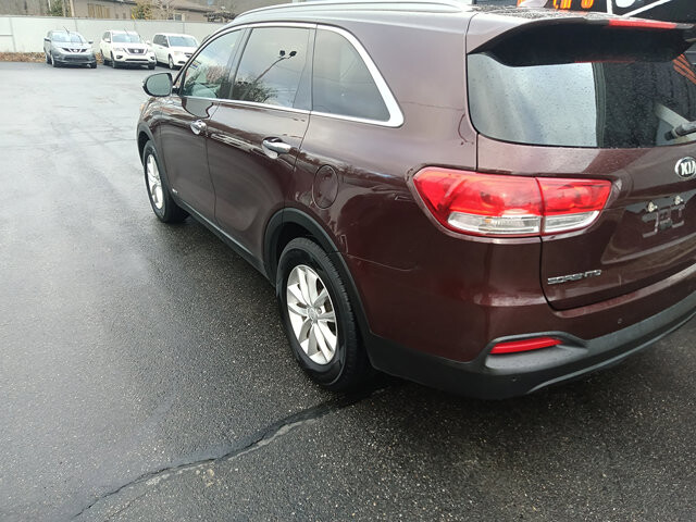 2018 Kia Sorento in DuBois, PA 15801 - 18088741 9