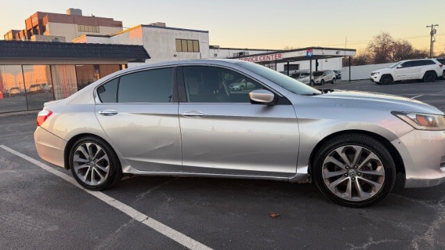 2013 Honda Accord in Dallas, TX 75228 - 18088746 4