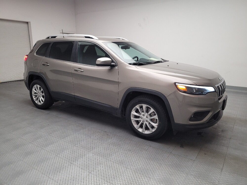 2019 Jeep Cherokee in Riverside, CA 92504 - 18088763 11