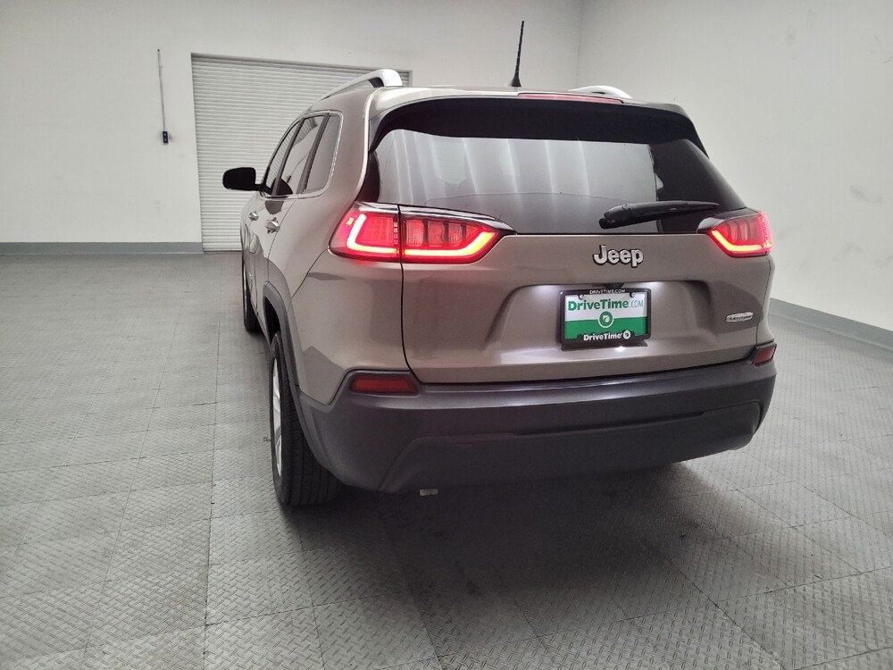 2019 Jeep Cherokee in Riverside, CA 92504 - 18088763 6