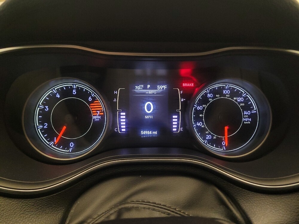 2019 Jeep Cherokee in Riverside, CA 92504 - 18088763 23