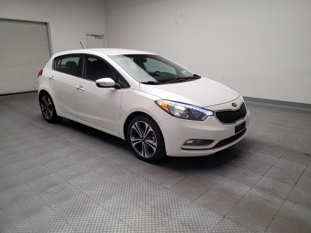 2016 Kia Forte in Riverside, CA 92504 - 18088765 13