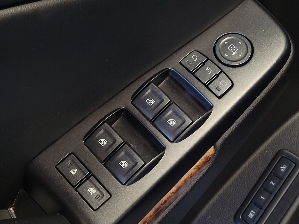 2016 Chevrolet Tahoe in Orlando, FL 32808 - 18088770 27