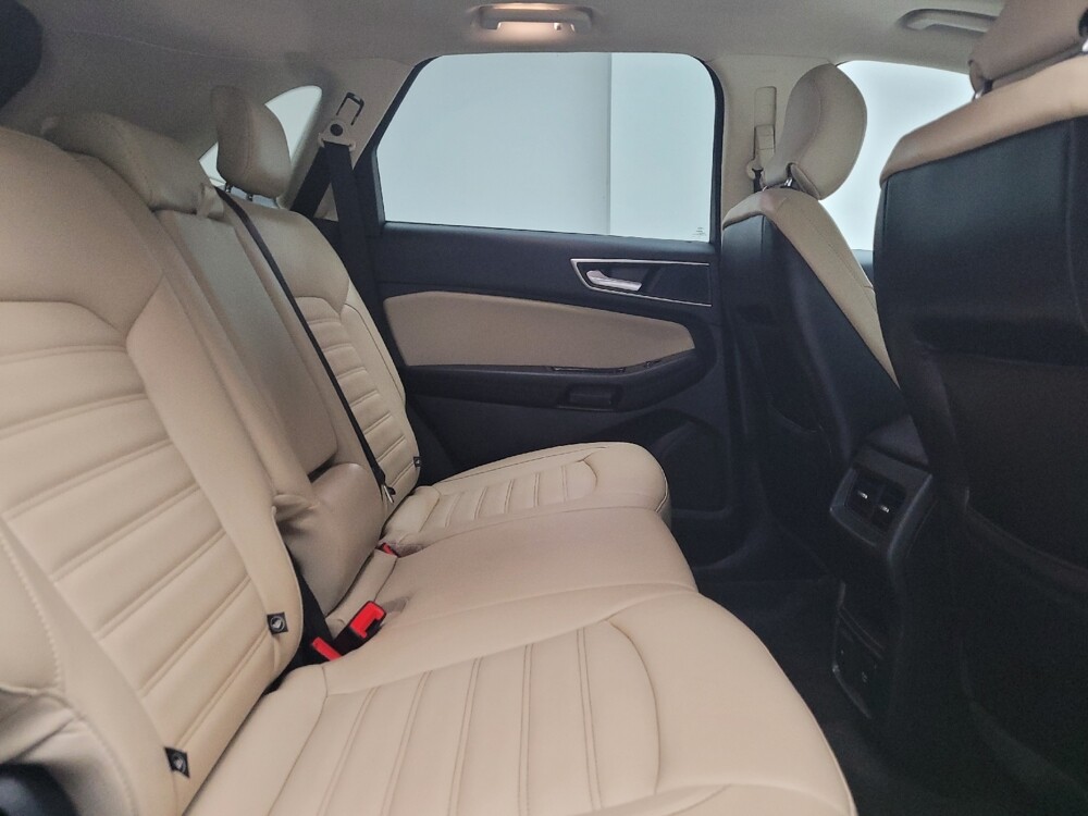 2019 Ford Edge in Taylor, MI 48180 - 18088772 19