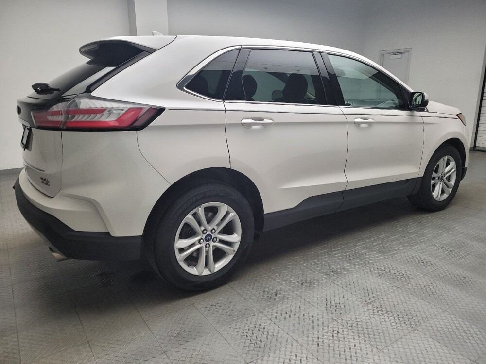 2019 Ford Edge in Taylor, MI 48180 - 18088772 10