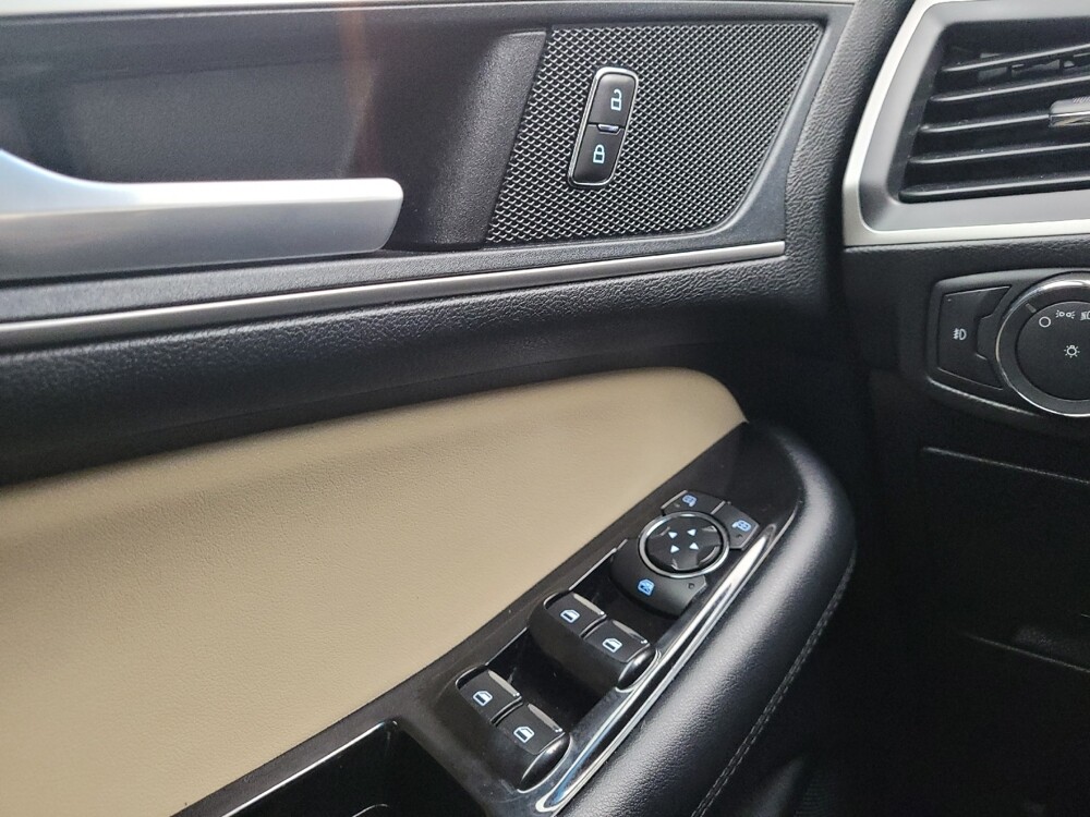 2019 Ford Edge in Taylor, MI 48180 - 18088772 27