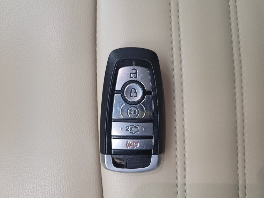 2019 Ford Edge in Taylor, MI 48180 - 18088772 32