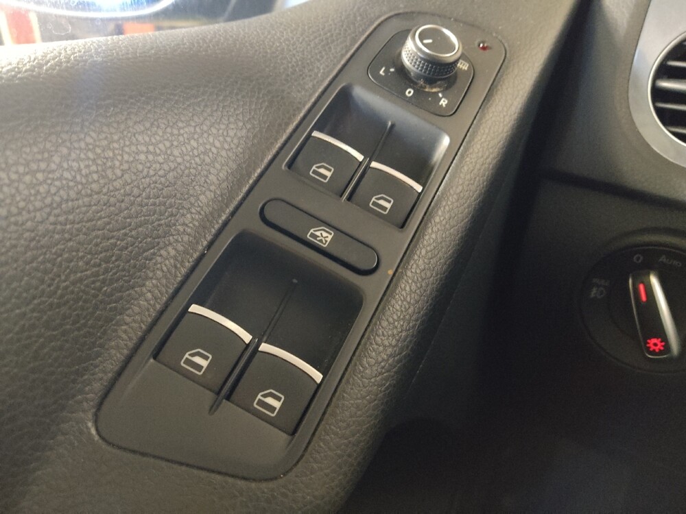 2016 Volkswagen Tiguan in Augusta, GA 30907 - 18088779 27