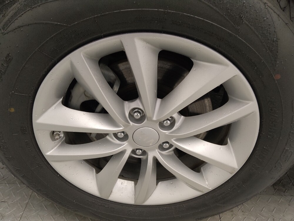 2018 Kia Sorento in Birmingham, AL 35215 - 18088784 31