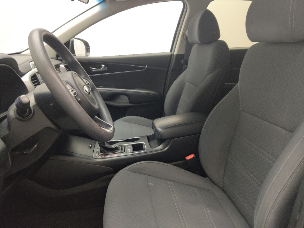 2018 Kia Sorento in Birmingham, AL 35215 - 18088784 17