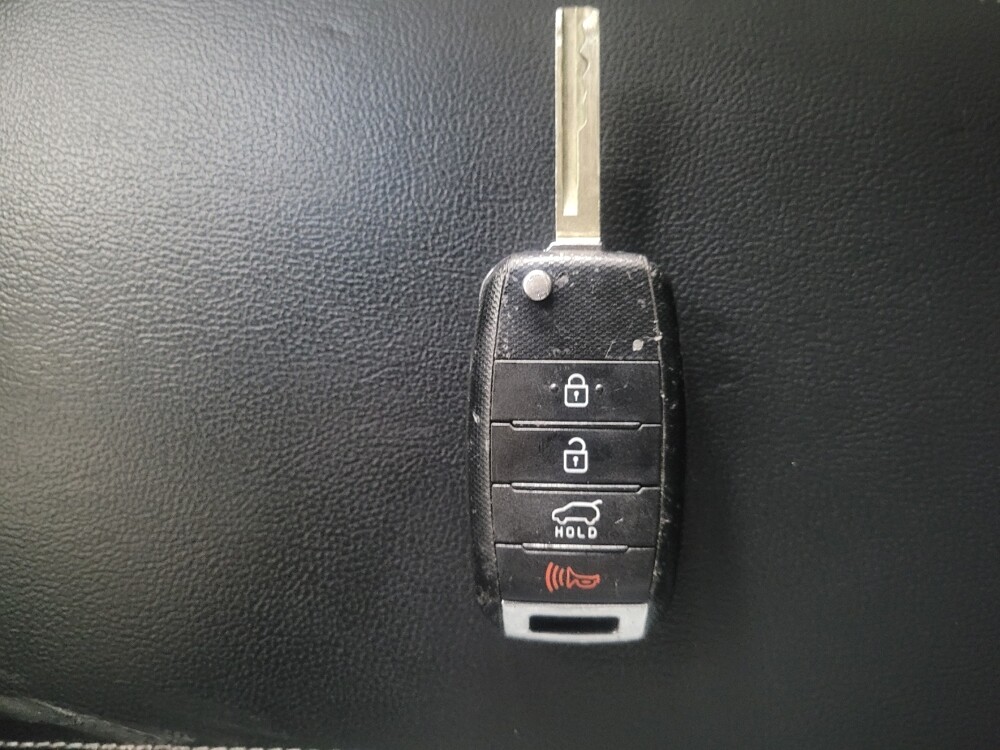 2018 Kia Sorento in Birmingham, AL 35215 - 18088784 32