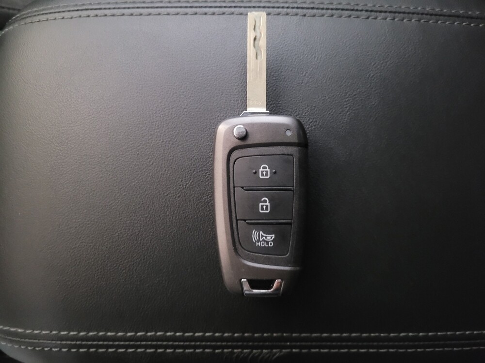 2020 Hyundai Santa Fe in Birmingham, AL 35215 - 18088798 32