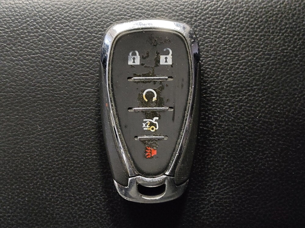 2017 Chevrolet Cruze in Live Oak, TX 78233 - 18088805 32