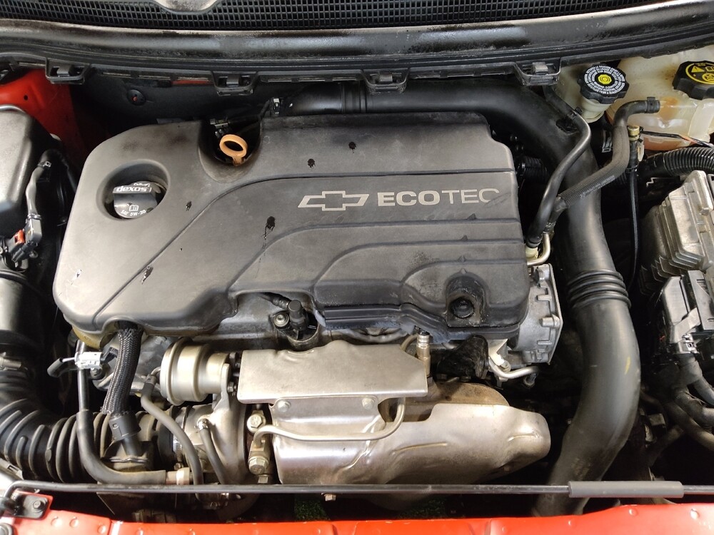 2017 Chevrolet Cruze in Live Oak, TX 78233 - 18088805 30