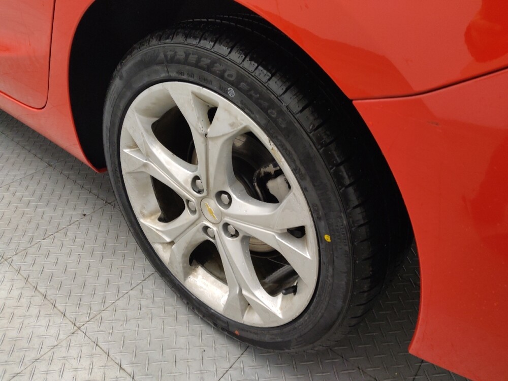 2017 Chevrolet Cruze in Live Oak, TX 78233 - 18088805 31