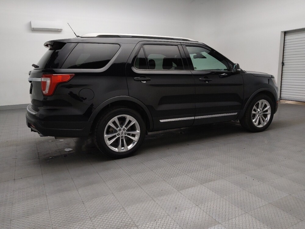 2018 Ford Explorer in Tulsa, OK 74145 - 18088806 10