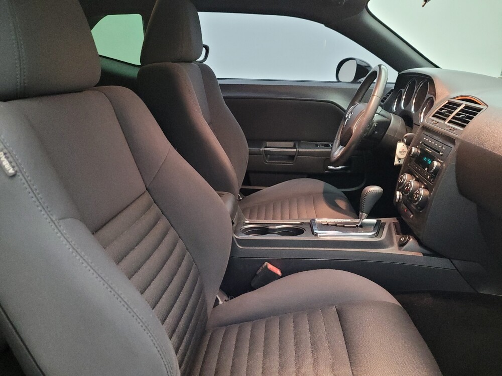 2013 Dodge Challenger in Glendale, AZ 85301 - 18088808 21