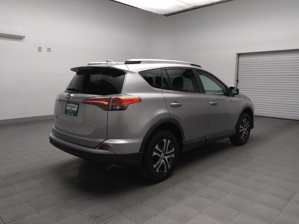 2017 Toyota RAV4 in Tulsa, OK 74145 - 18088813 9