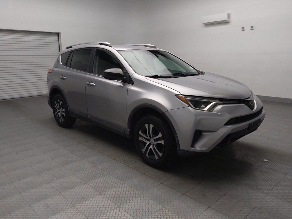 2017 Toyota RAV4 in Tulsa, OK 74145 - 18088813 13