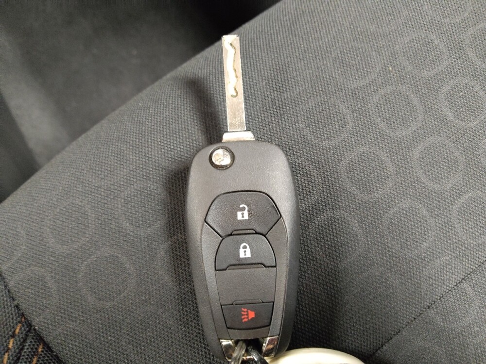 2020 Chevrolet Trax in Fort Worth, TX 76116 - 18088827 32