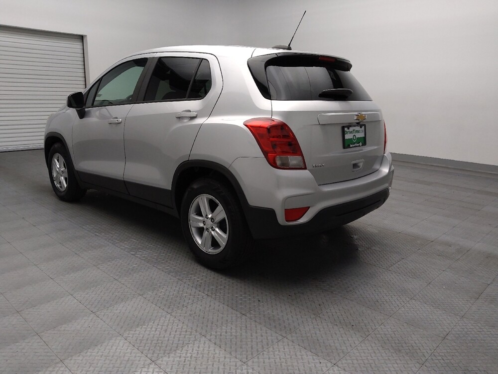 2020 Chevrolet Trax in Fort Worth, TX 76116 - 18088827 5