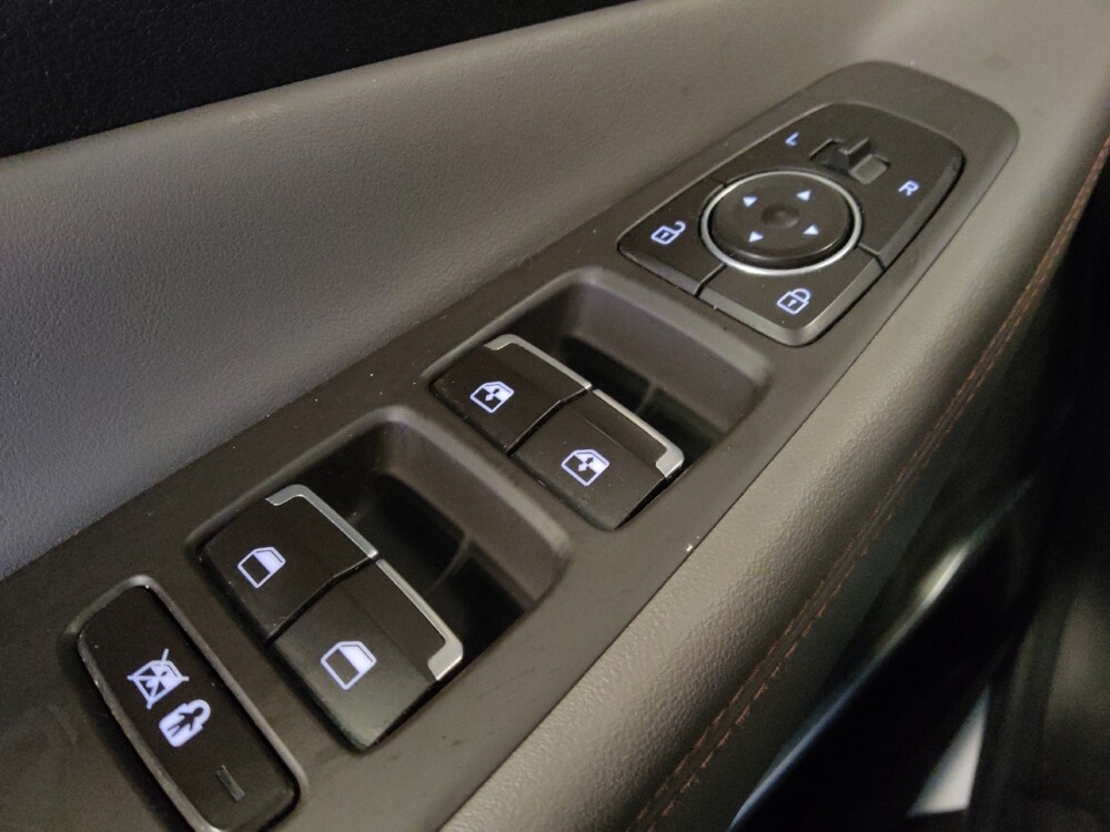 2020 Hyundai Santa Fe in Glendale, AZ 85301 - 18088835 27