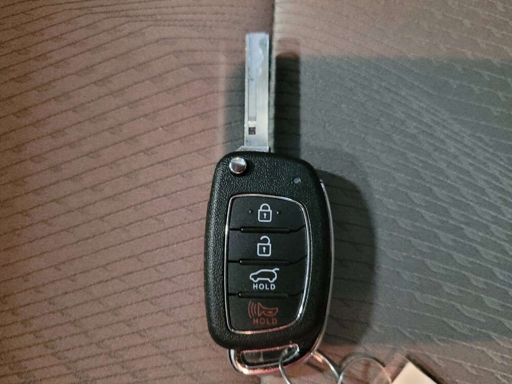 2017 Hyundai Santa Fe in Williamstown, NJ 8094 - 18088842 32