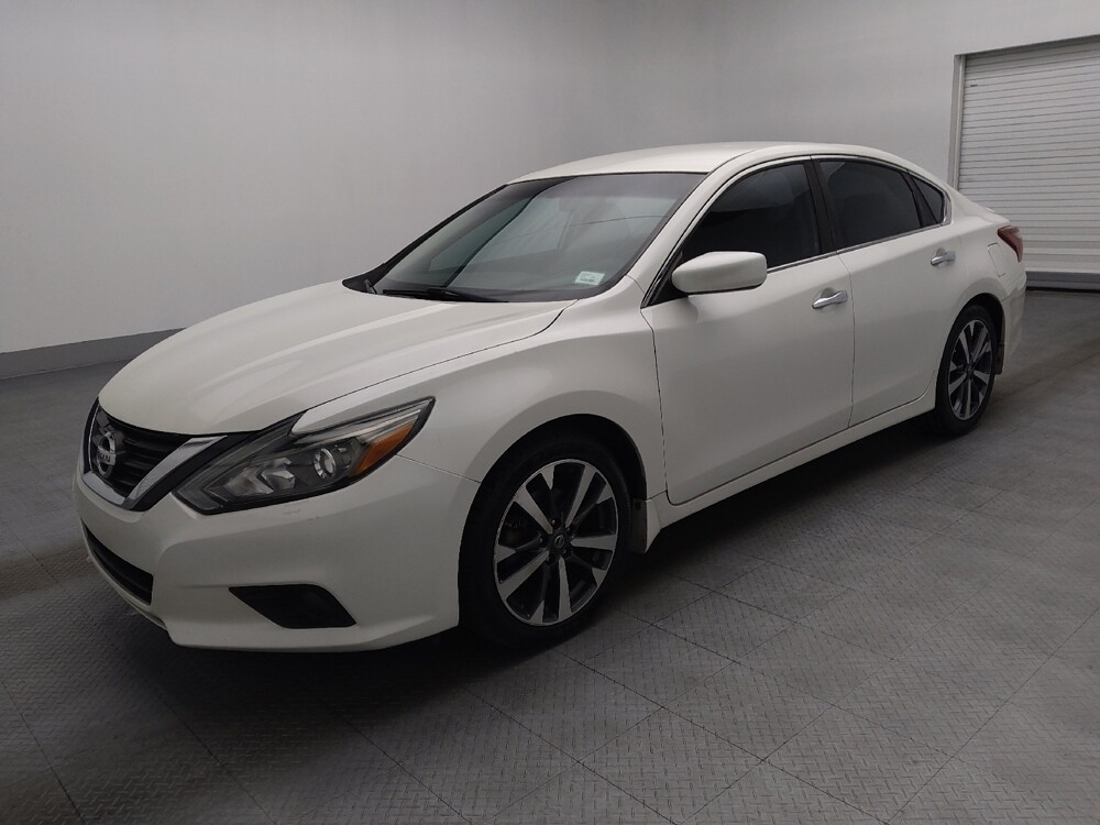2017 Nissan Altima in Pensacola, FL 32505 - 18088847 2