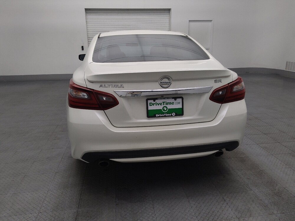 2017 Nissan Altima in Pensacola, FL 32505 - 18088847 6