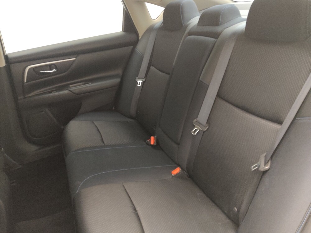 2017 Nissan Altima in Pensacola, FL 32505 - 18088847 18