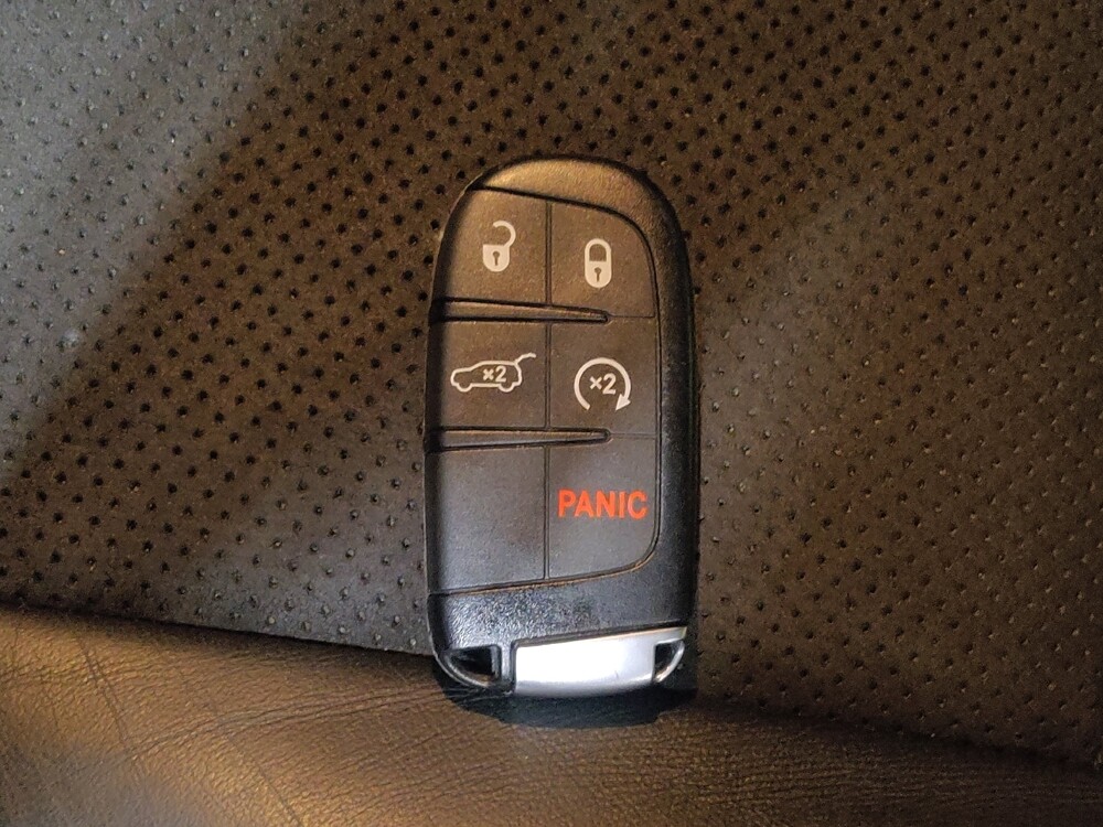 2019 Jeep Grand Cherokee in Ocala, FL 34471 - 18088856 32