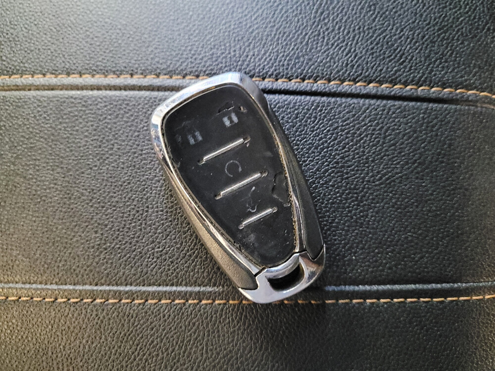 2019 Chevrolet Traverse in Greenville, SC 29607 - 18088866 32