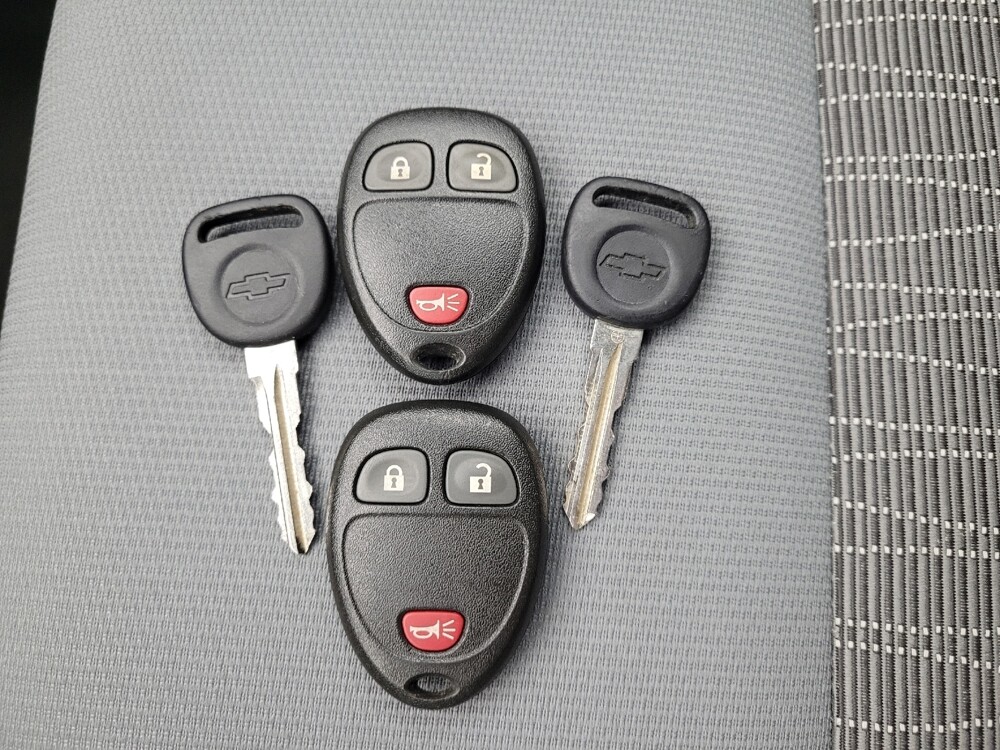 2017 Chevrolet Traverse in Gastonia, NC 28056 - 18088868 32