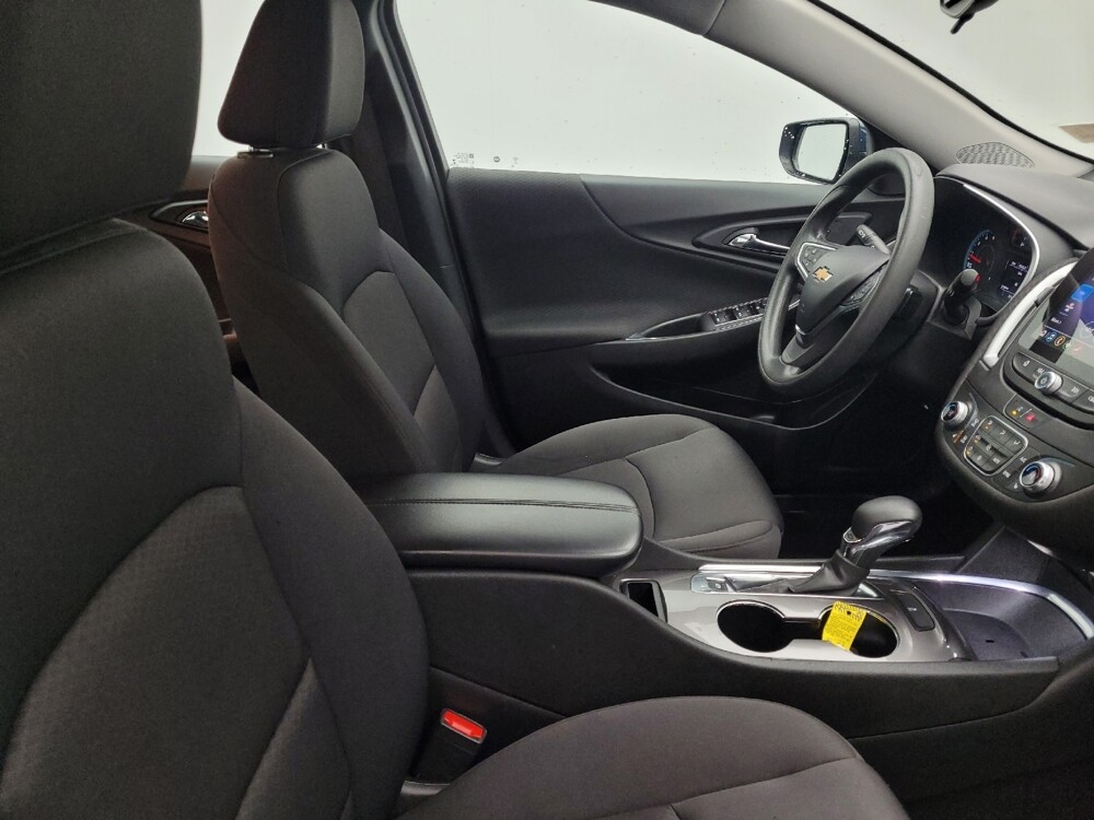 2022 Chevrolet Malibu in Winston-Salem, NC 27103 - 18088870 21