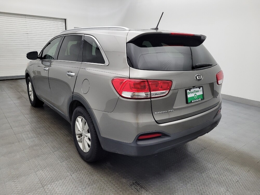 2017 Kia Sorento in Greenville, SC 29607 - 18088886 5