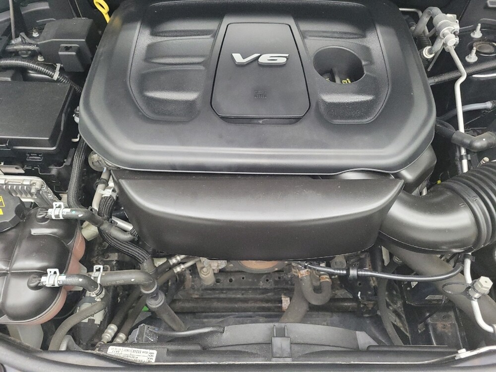 2017 Jeep Grand Cherokee in Memphis, TN 38115 - 18088900 30