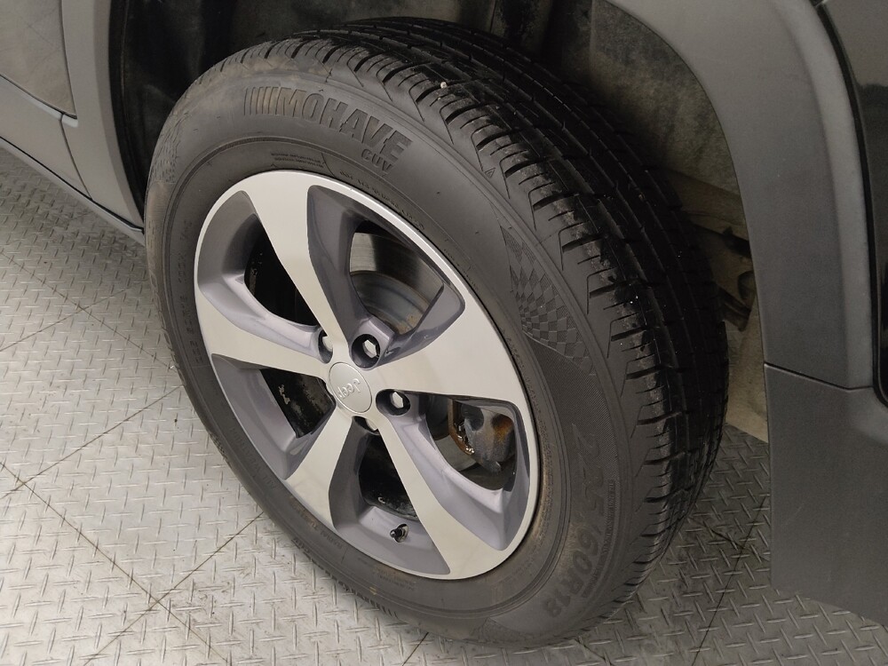 2019 Jeep Cherokee in Houston, TX 77060 - 18088910 31