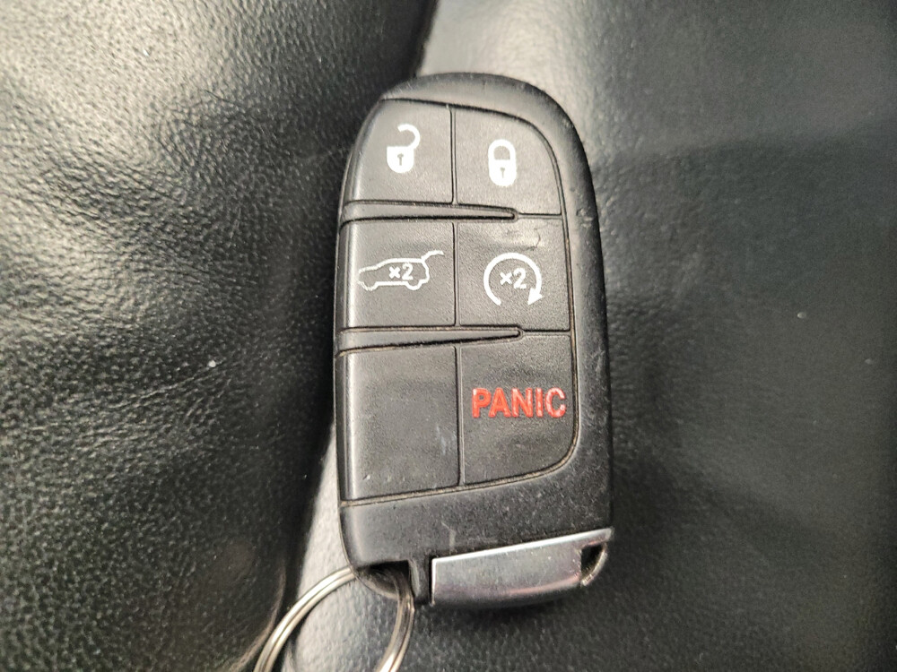 2017 Jeep Grand Cherokee in Taylor, MI 48180 - 18088919 32