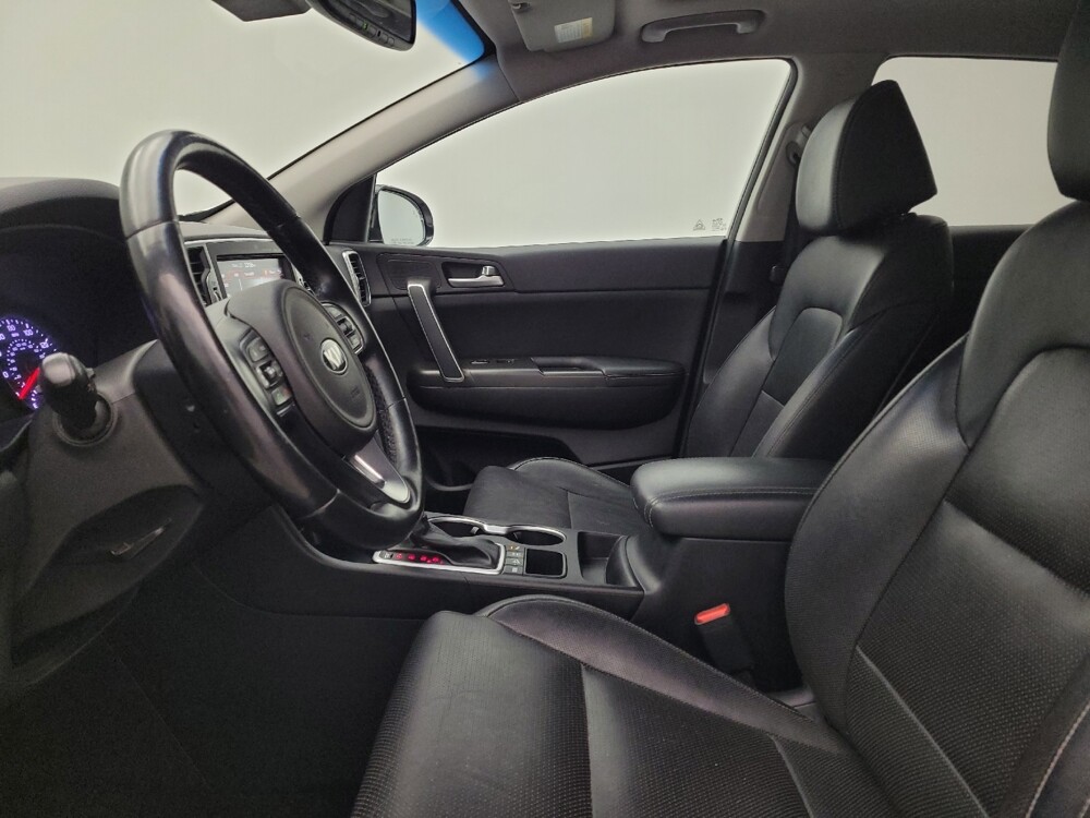 2017 Kia Sportage in Fairfield, OH 45014 - 18088923 17