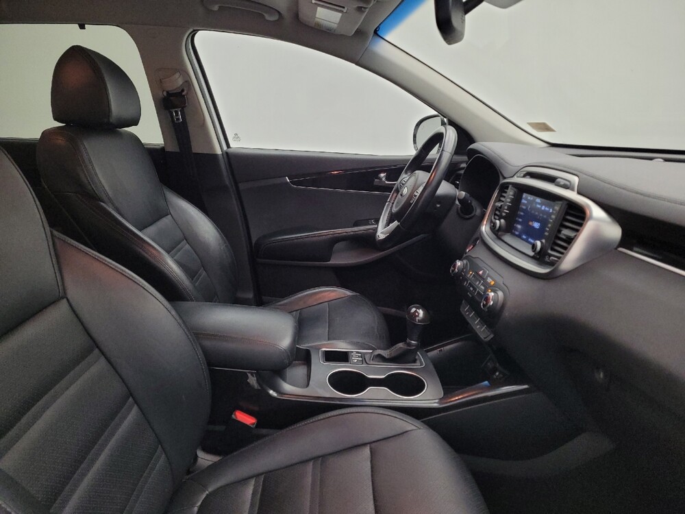2018 Kia Sorento in Toledo, OH 43617 - 18088925 21
